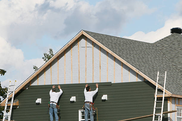 Professional Siding technician working in Selma, NC